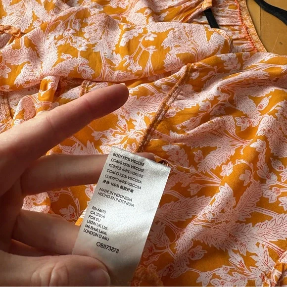 Anthropologie Sz M Mia Bohemian Semi Sheer Printed Flutter Sleeves Blouse Tunic - Picture 11 of 11